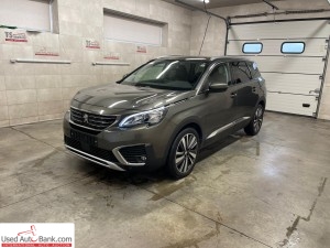 Peugeot 5008 (2020)